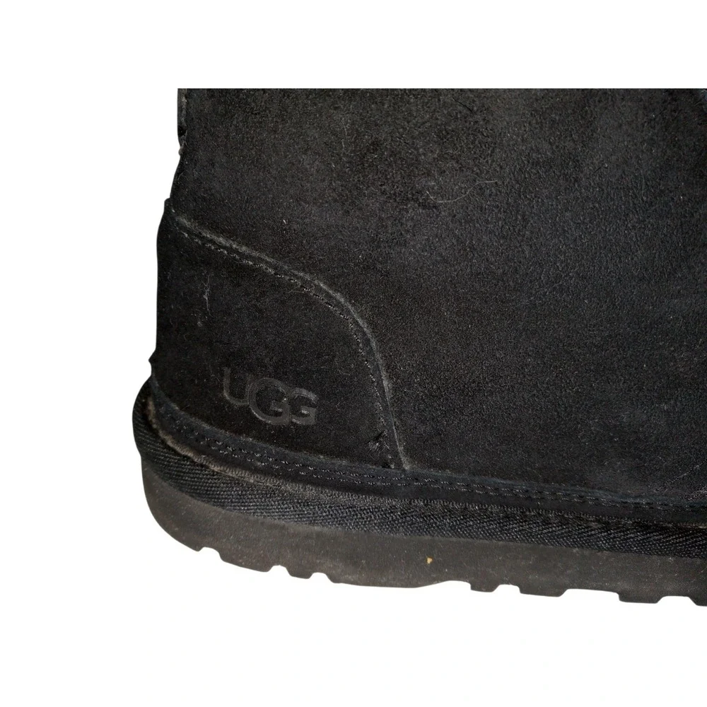 UGG Australia Neumel Chukka Boot for Men, Size 10- Black